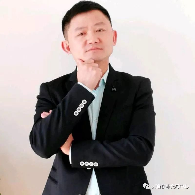 貢英龍_副本.jpg